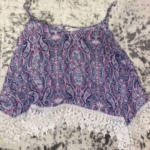 flowy floral tank w lace on bottom